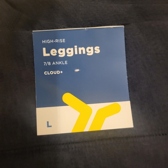 Two Pairs Old Navy Leggings Black & Purple Print Angle Length & Crop Size Large - Picture 2 of 3